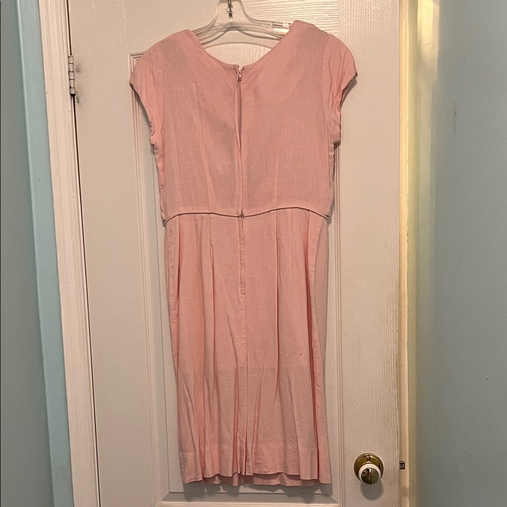 Vintage Pink garden dress with floral embroidery - Picture 5 of 6